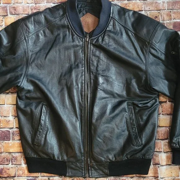 Vintage Men's 'Weekends' Black Genuine Leather Bomber Jacket - Picture 2 of 13